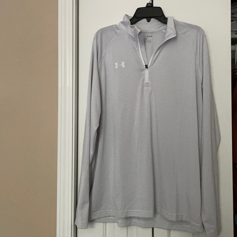 Mens under armor long sleeve pull over